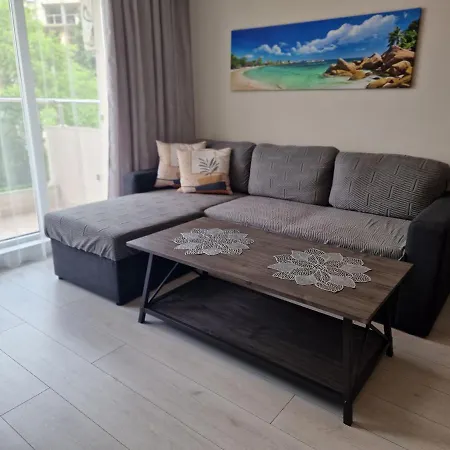 Appartement Sunny And Cosy In Admiral Plaza Slantchev Briag