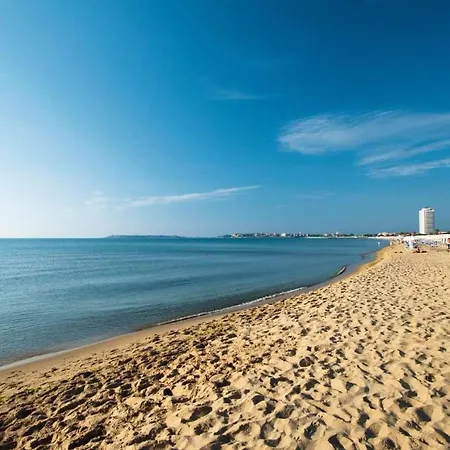 Sunny And Cosy In Admiral Plaza Apartment Slantschew brjag