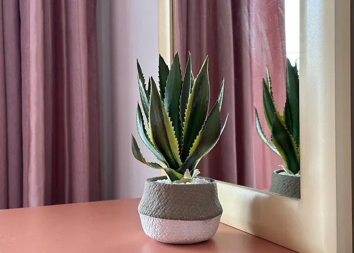 Sunny And Cosy In Admiral Plaza * Slăntjev Brjag